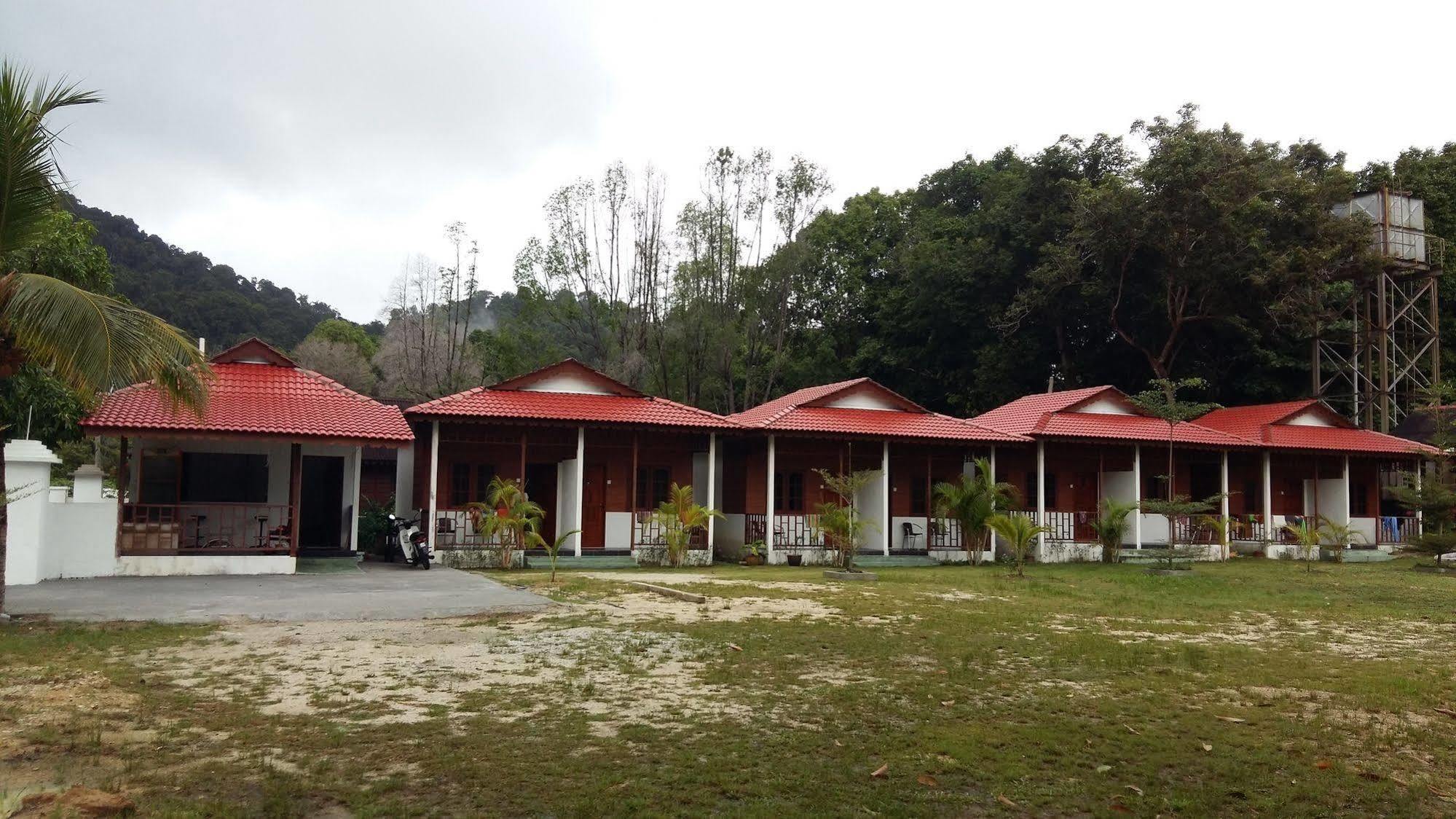 Pangkor Waterfall Beach Resort Kampung Teluk Nipah Ngoại thất bức ảnh