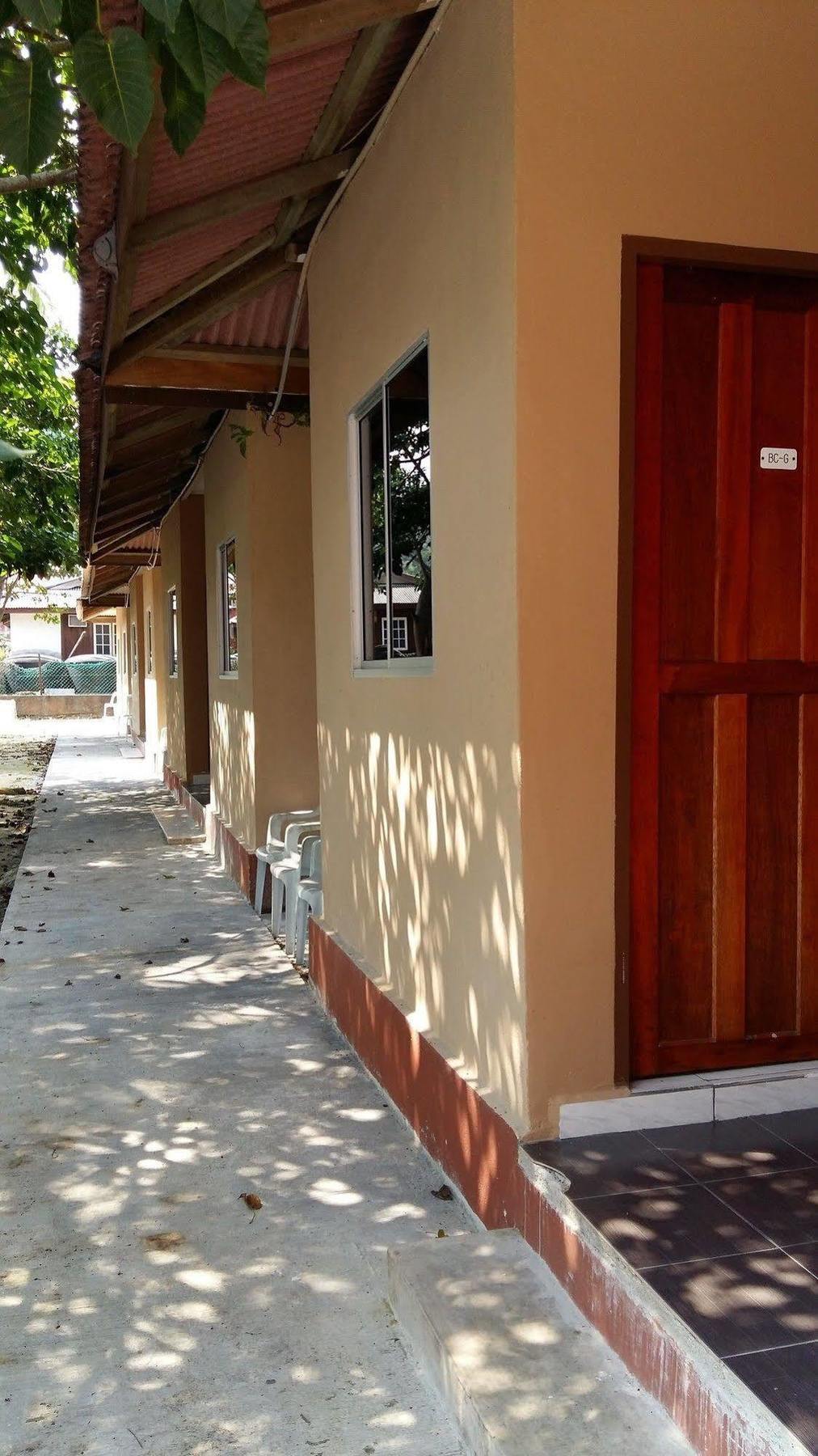 Pangkor Waterfall Beach Resort Kampung Teluk Nipah Ngoại thất bức ảnh